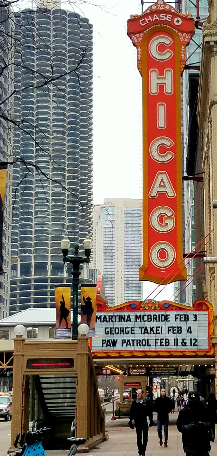 chicago-theatre